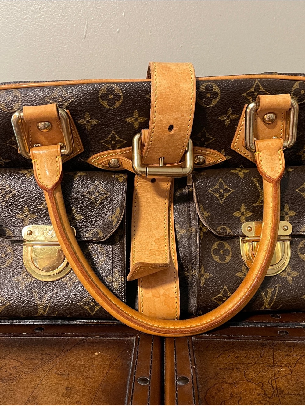 Louis Vuitton Manhattan GM, Monogram Canvas